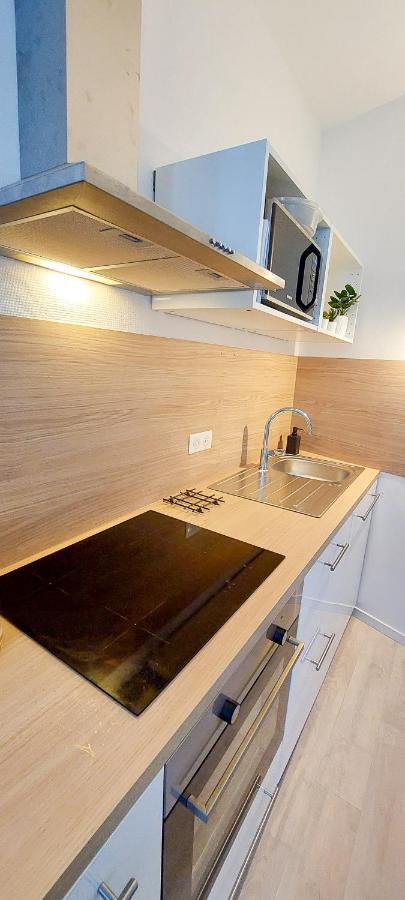 Artpink - Ideal Pros - Proche Commerces - Agathor Apartment